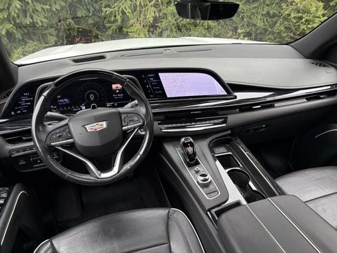 Certified 2022 Cadillac Escalade Sport w/ Touring Package image 37