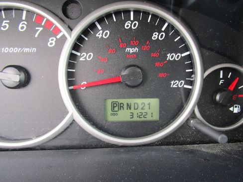 Used 2006 MAZDA Tribute I FWD image 16