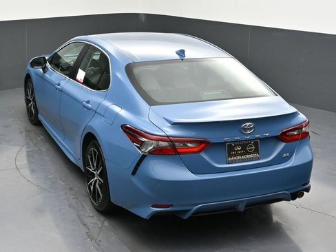 Used 2024 Toyota Camry SE image 25