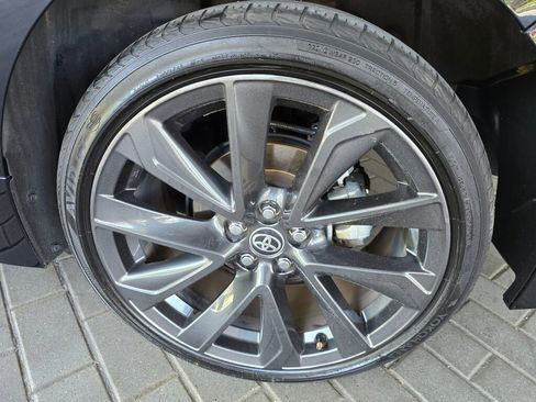 Used 2024 Toyota Corolla SE w/ SE Package FWD image 9