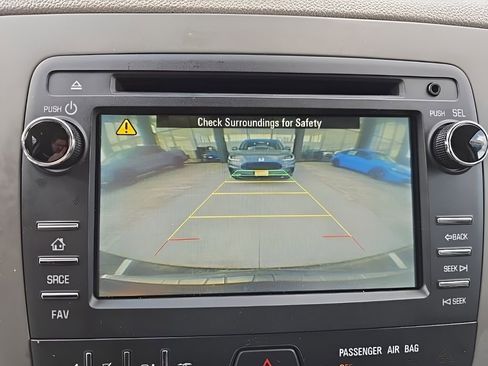 Used 2017 Chevrolet Traverse LS FWD image 27
