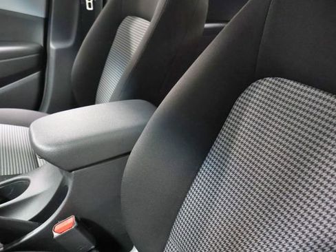 Used 2020 Hyundai Kona SE image 13