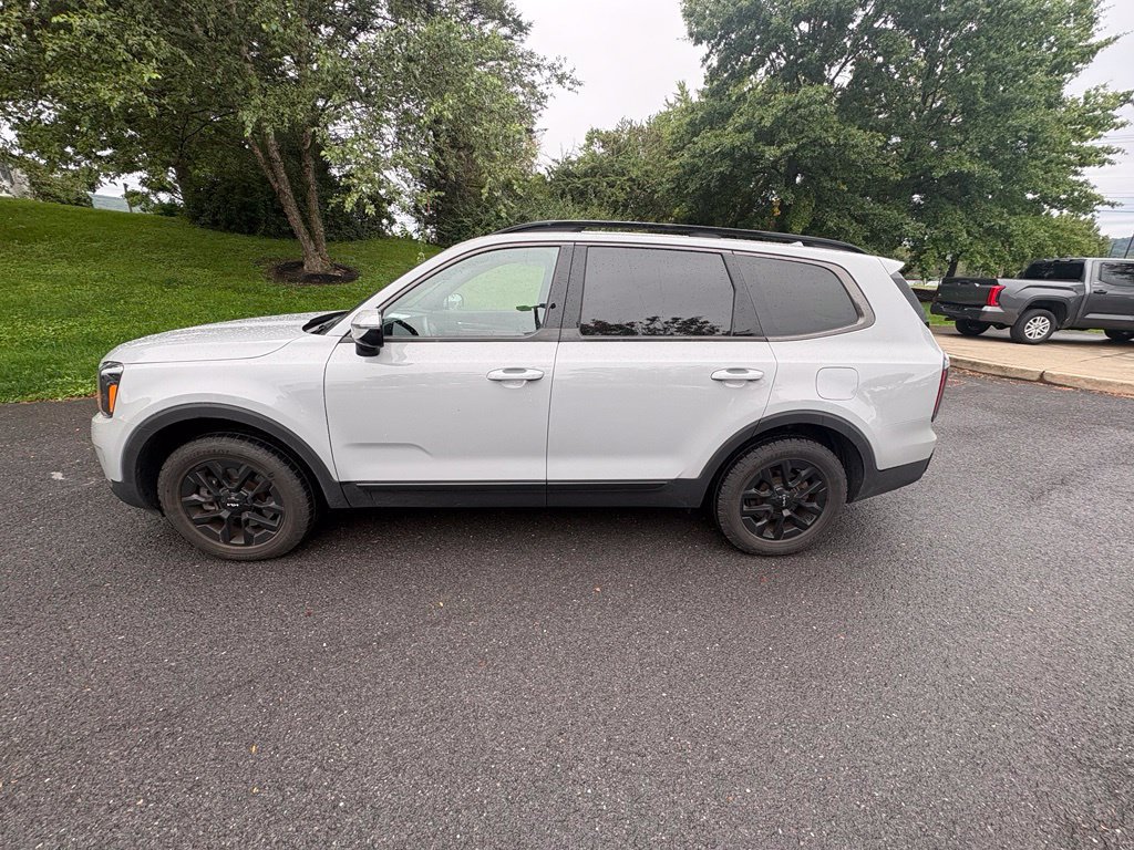 Used 2024 Kia Telluride SX Prestige X-Pro AWD/4WD image 2