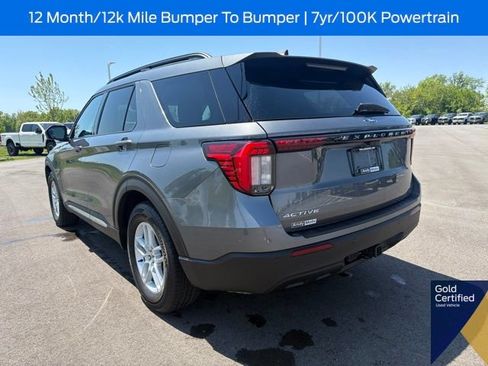Used 2025 Ford Explorer Active RWD image 17