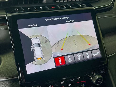 Used 2022 Jeep Grand Cherokee Overland w/ Adv Protech Group III image 10