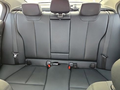 Used 2015 BMW 320i Sedan image 42