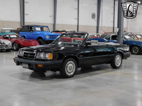 Used 1986 Dodge 600 ES image 2