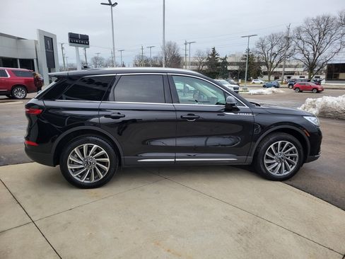 Certified 2023 Lincoln Corsair Reserve w/ Equipment Group 201A image 4