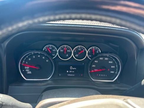 Used 2020 Chevrolet Silverado 1500 LTZ RWD image 9