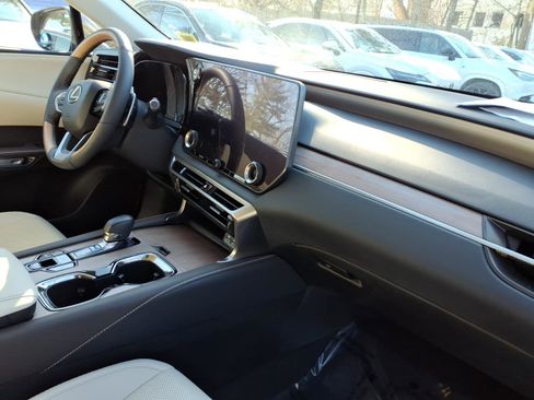 Certified 2024 Lexus RX 350h 4D Sport Utility w/ Accessory Package (Z1) image 25