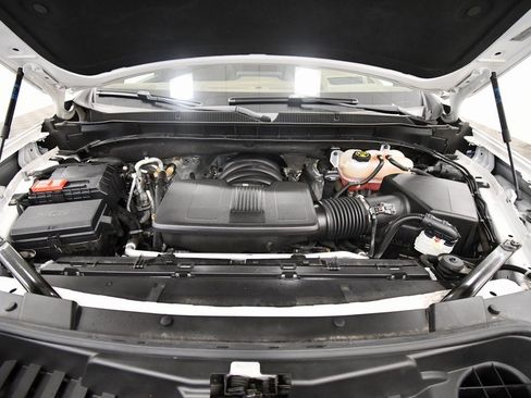 Used 2023 Chevrolet Suburban High Country image 12