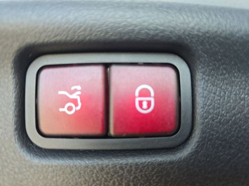 New 2025 Mercedes-Benz C 300 Sedan image 13