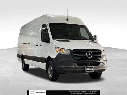 Used 2020 Mercedes-Benz Sprinter 3500 image 1
