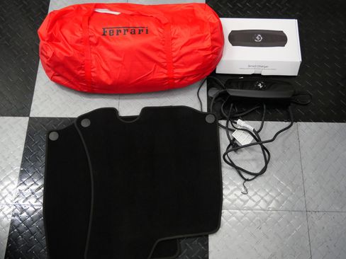 Used 2024 Ferrari Roma Spider image 41