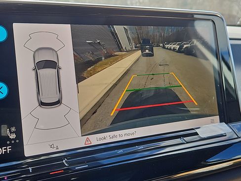 New 2026 Volkswagen Atlas Cross Sport SEL R-Line image 9