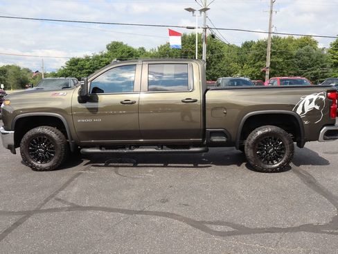 Used 2022 Chevrolet Silverado 2500 LT w/ Convenience Package AWD/4WD image 26