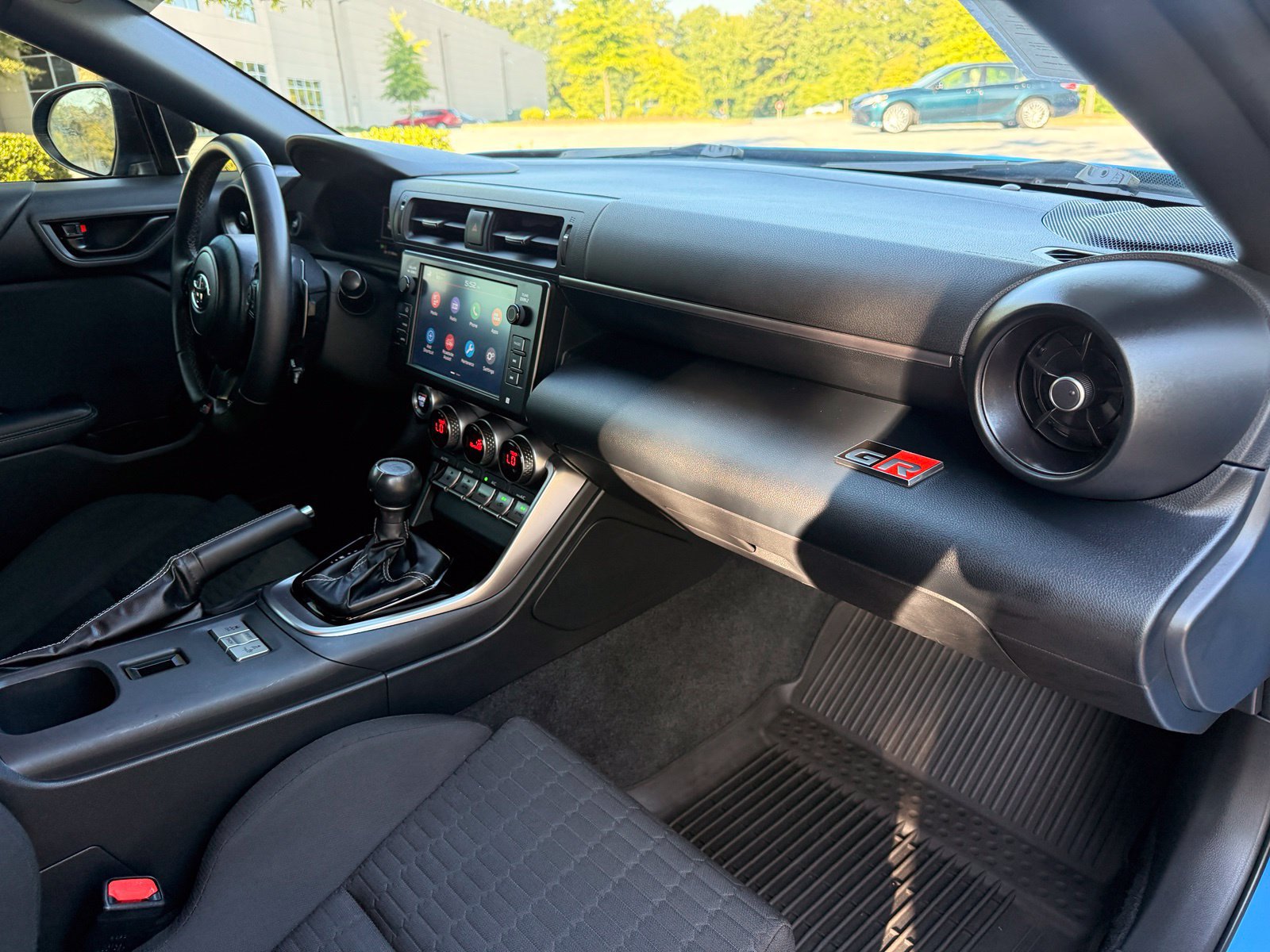 Used 2023 Toyota GR86 w/ ALL Weather Mat Package (TMS) RWD image 24