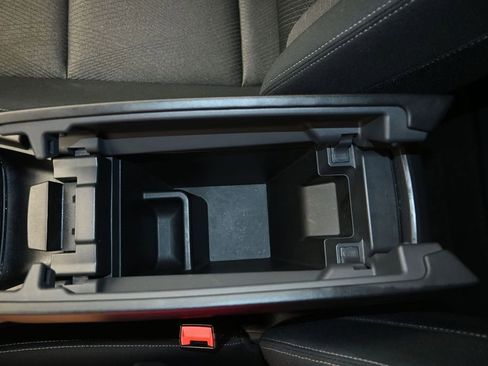 Certified 2024 Nissan Rogue SV FWD image 19