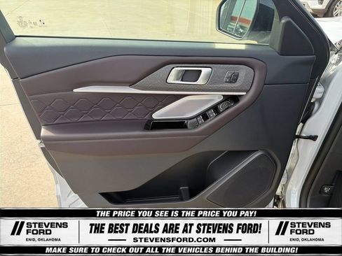 Used 2025 Ford Explorer Platinum w/ LUX Leather Package AWD/4WD image 20