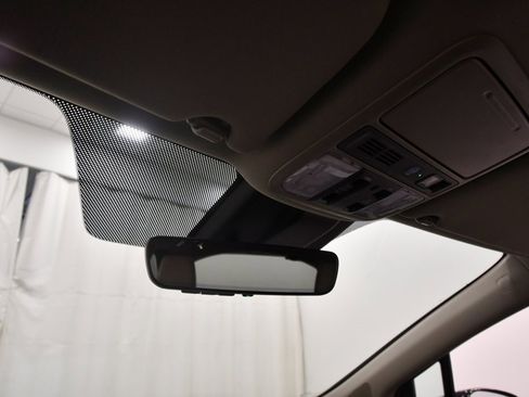 Certified 2018 Honda Odyssey Elite image 28