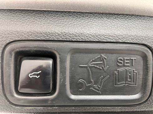Used 2020 Ford Expedition Limited w/ Equipment Group 303A AWD/4WD image 50