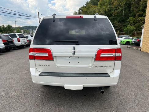 Used 2013 Lincoln Navigator 4WD w/ HD Trailer Tow Pkg image 8