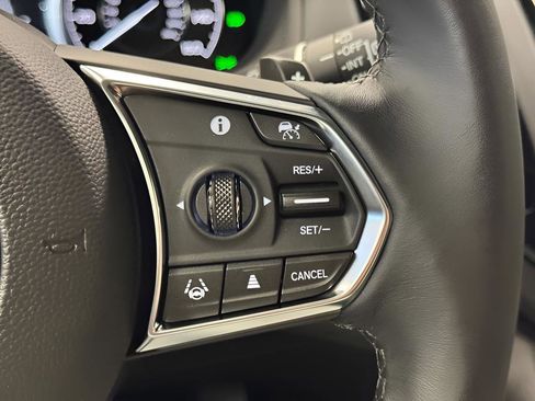 Used 2025 Acura RDX SH-AWD image 22