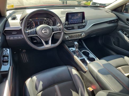 Certified 2024 Nissan Altima 2.5 SR FWD image 15