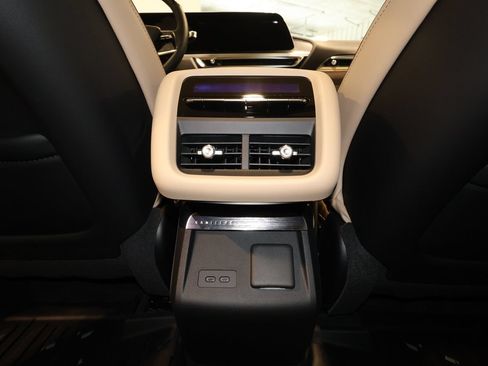 Certified 2026 Cadillac Lyriq Signature Luxury w/ Nappa Leather Package AWD/4WD image 29