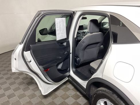 Used 2022 Ford Escape SE image 29