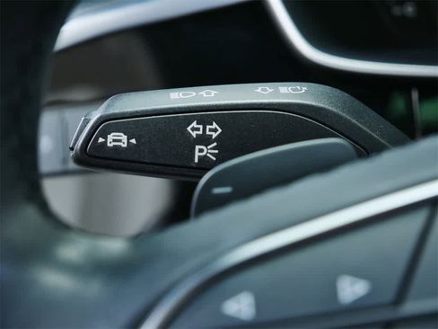 Used 2021 Audi Q3 2.0T Premium w/ Convenience Package image 21