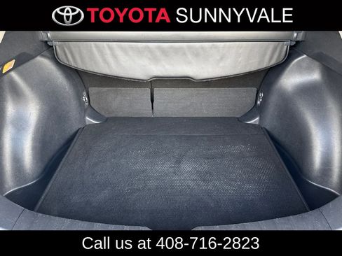 Used 2022 Toyota Corolla Cross XLE FWD image 19