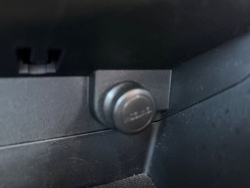 Used 2014 Subaru Crosstrek 2.0i Premium w/ Moonroof Package image 31