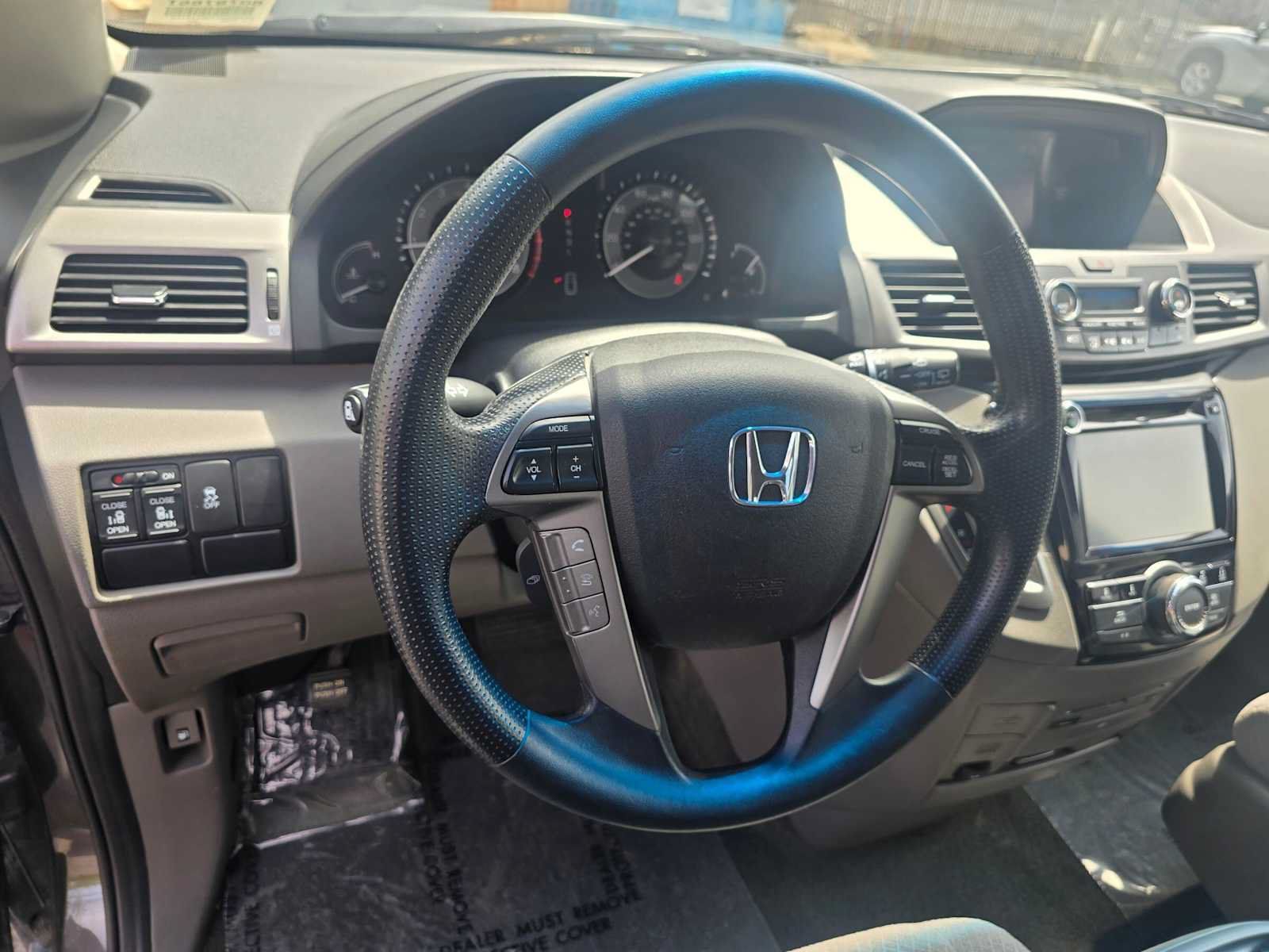Used 2016 Honda Odyssey SE image 24