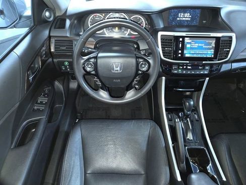 Used 2016 Honda Accord EX-L image 17