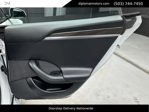 Used 2023 Tesla Model S Standard Range image 27