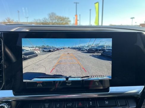 Used 2025 GMC Sierra 2500 SLE w/ Preferred Package image 22