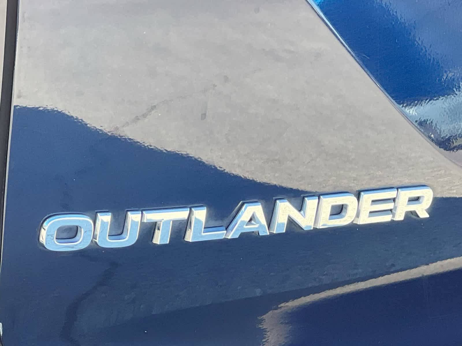 Used 2023 Mitsubishi Outlander SE AWD/4WD image 32