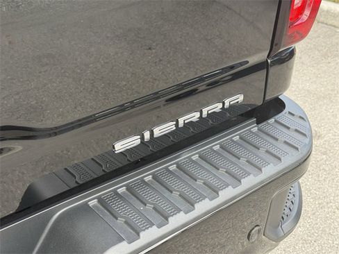 Used 2023 GMC Sierra 2500 Denali image 12