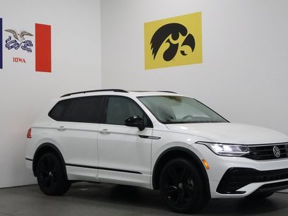 Used 2024 Volkswagen Tiguan SE R-Line