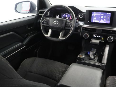 Certified 2025 Toyota 4Runner SR5 image 30