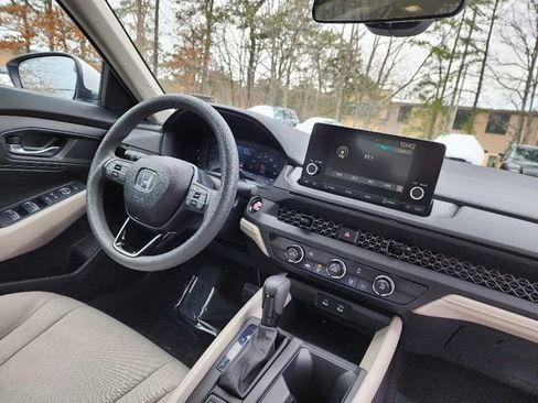 Used 2024 Honda Accord LX image 13