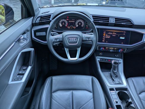 Used 2021 Audi Q3 2.0T Premium w/ Convenience Package image 18