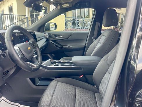 Used 2026 Chevrolet Equinox LT FWD image 11