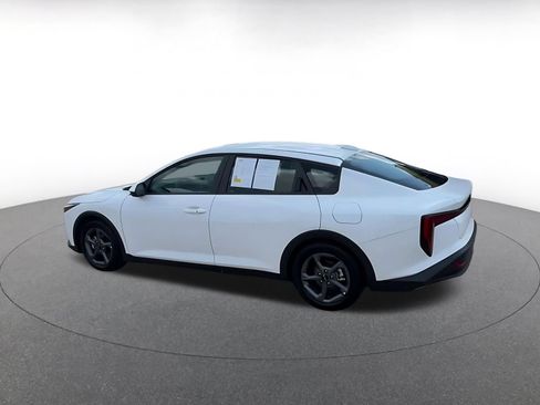 Used 2026 Kia K4 FWD image 10