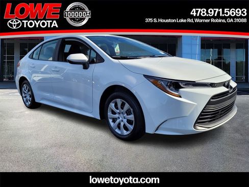 New 2026 Toyota Corolla LE image 1