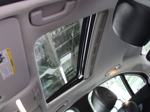 Used 2019 Mercedes-Benz C 300 Sedan image 28