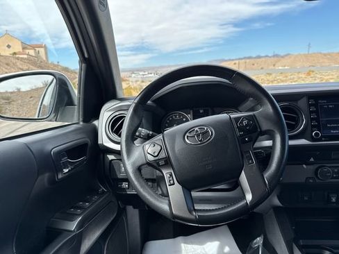 Used 2023 Toyota Tacoma TRD Off-Road image 13