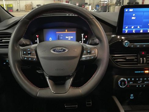 Certified 2023 Ford Escape ST-Line image 5