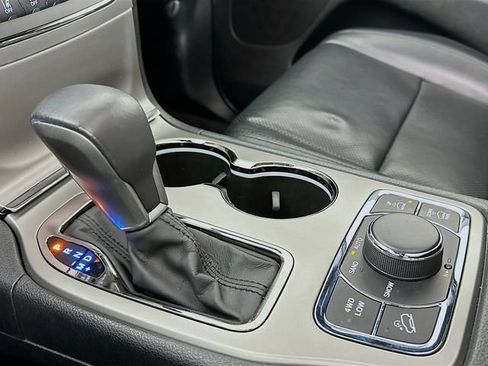 Used 2018 Jeep Grand Cherokee High Altitude AWD/4WD image 28